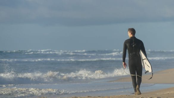 Surfen in Hossegor (2020): Surfspots, Surfcamps & Reisetipps!