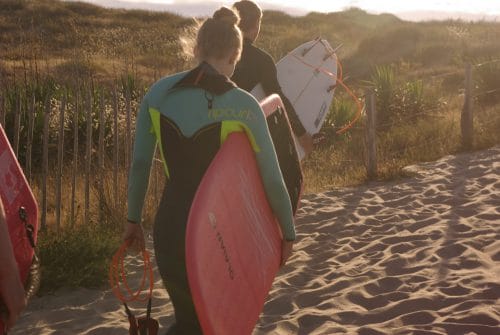 Surfen in Frankreich: Top-Reiseziel zum Surfen lernen