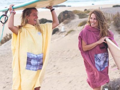 Geschenk-Ideen für Surfer, Reisende und Camper: Surfponcho von wiemeer