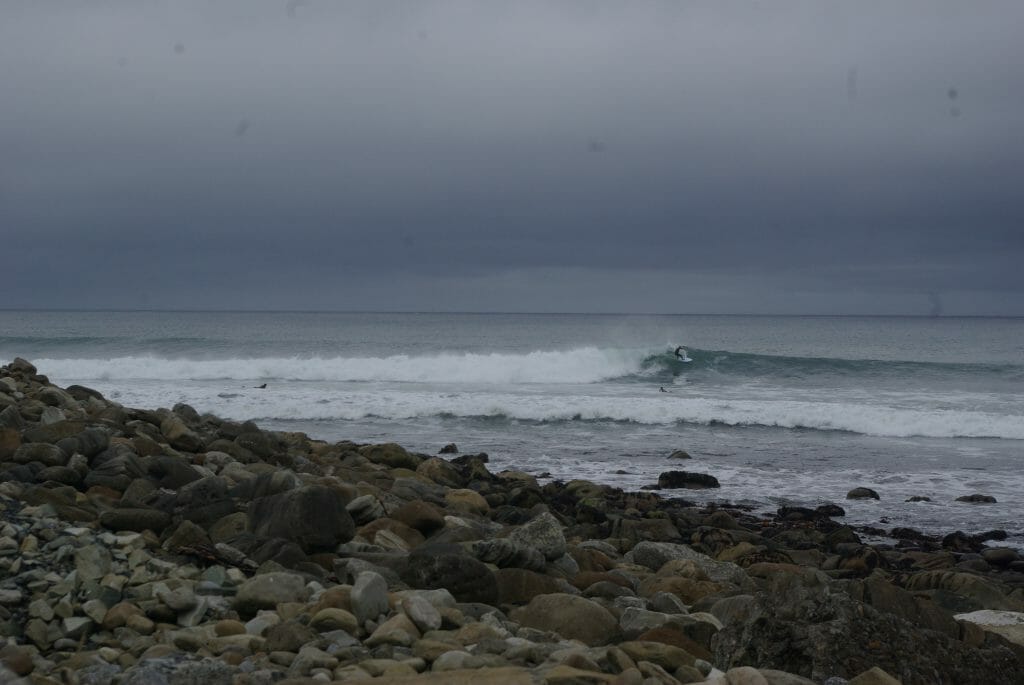 Surfen in Irland: Kilcummin Harbour ist ein Surfspot für die großen Weststürme